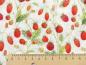 Preview: Patchworkstoff mit herrlichen Walderdbeeren auf weißem Hintergung aus der Kollektion Hedgehog mit Maß